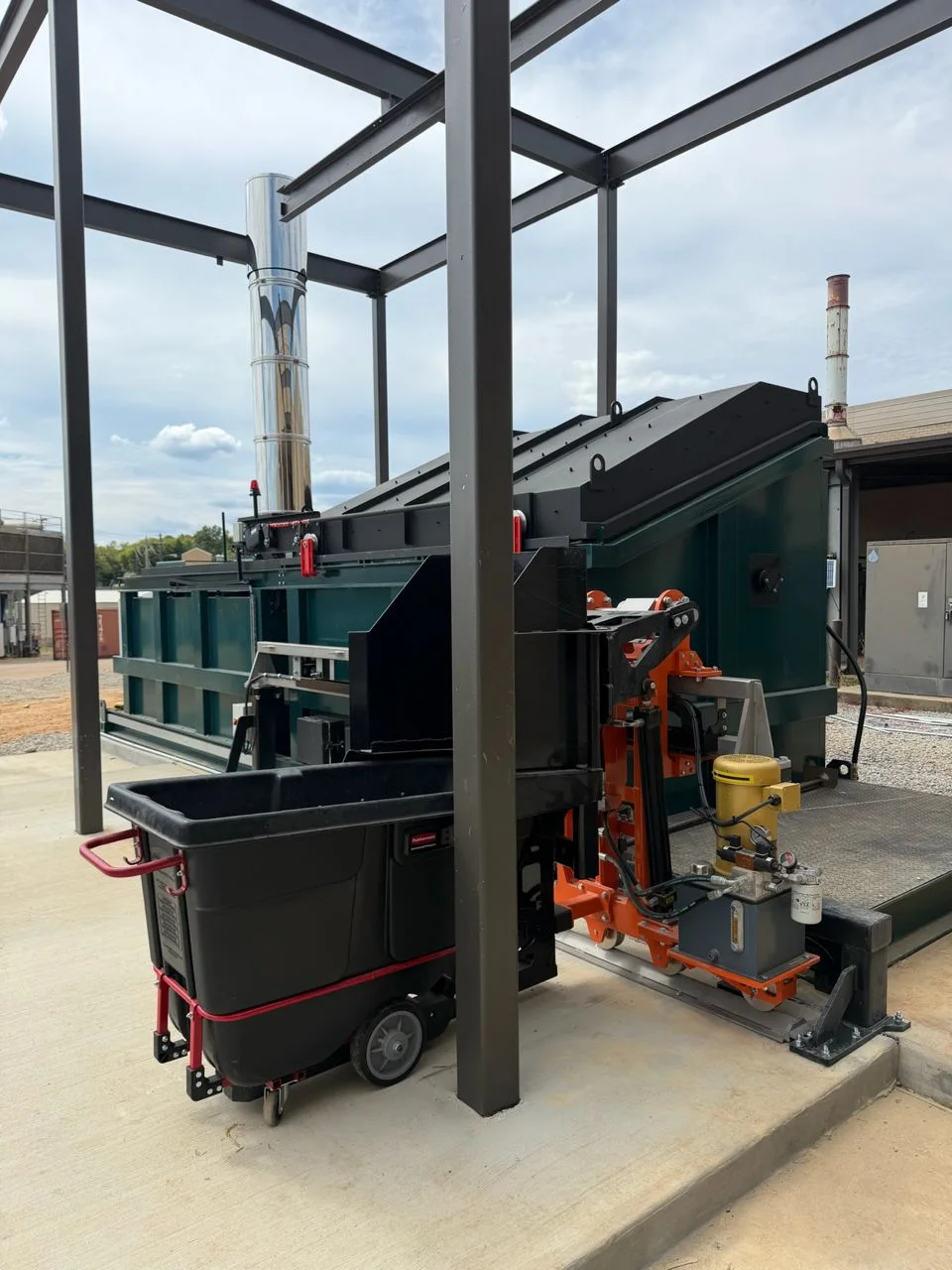 Automatic loading incinerators