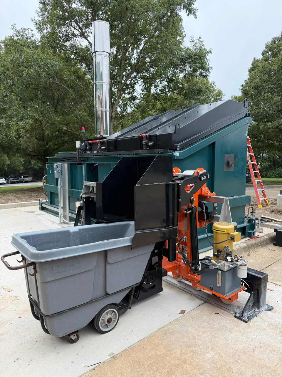 Automatic loading incinerators